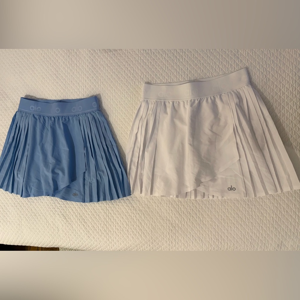 Like new lot of 2 women’s Alo Ace’s tennis skirt